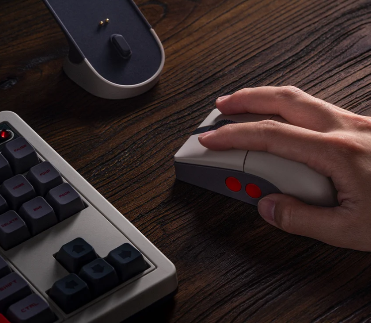 8BitDo Retro R8 – бездротова ігрова миша (N Edition, PAW3395, 4K Polling, Dock)