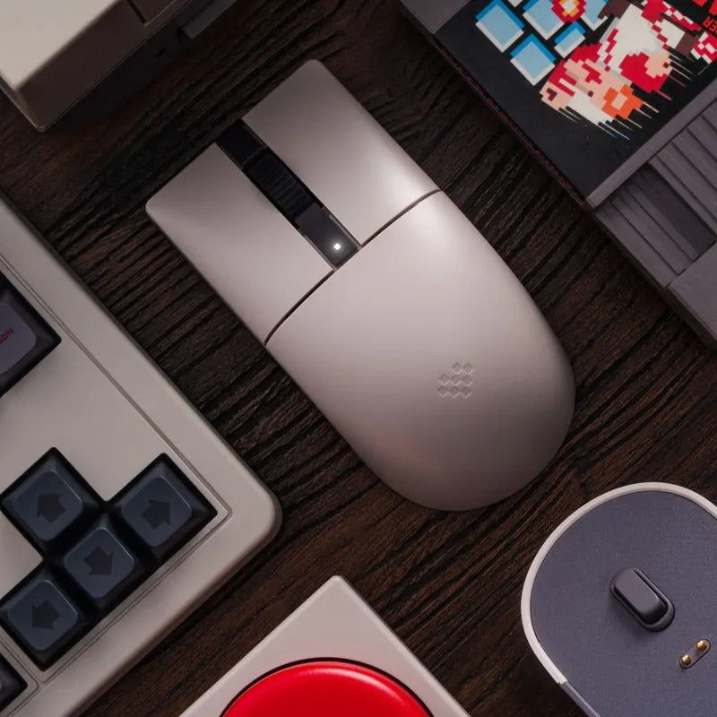 8BitDo Retro R8 – бездротова ігрова миша (N Edition, PAW3395, 4K Polling, Dock)